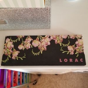 Lorac Refined romance palette